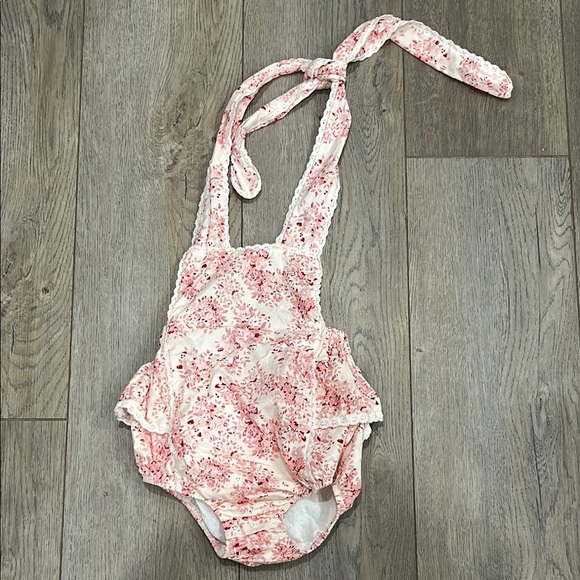 SweetHoney Pink Cream Floral Baby  Toddler Girl Apron Bubble Romper Size 2T - Picture 1 of 10